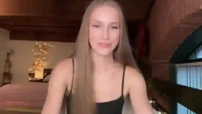 Luna_Moore1