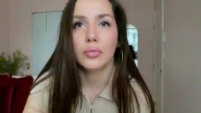 BellaBaxter