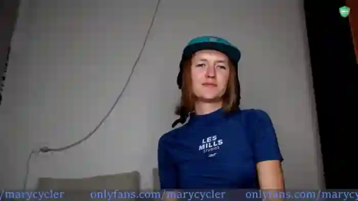Ladyy_on_MTB