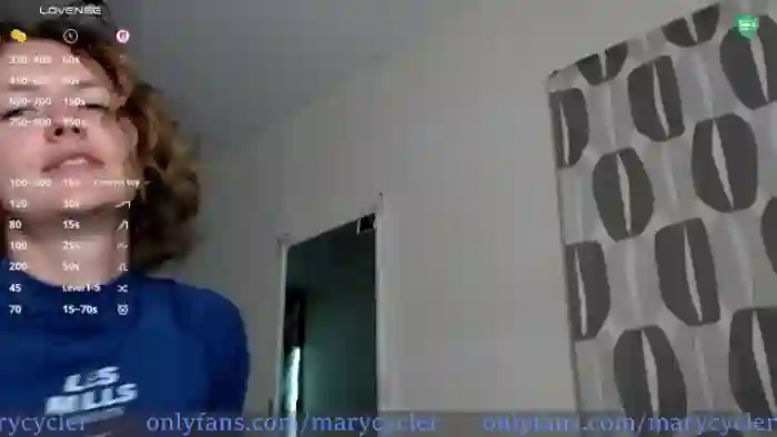 Ladyy_on_MTB