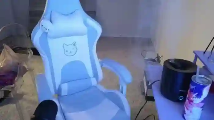 dolllface