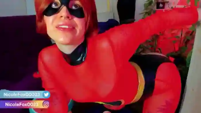 NicoleFox23