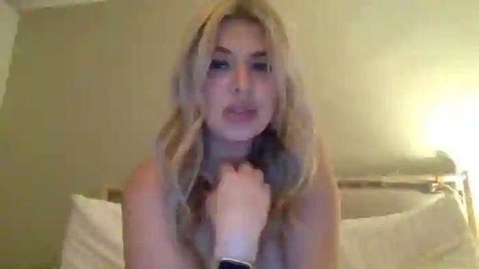 Roxy_Reveals
