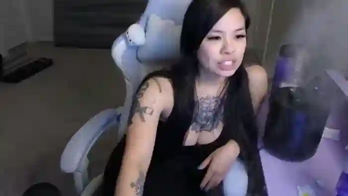dolllface