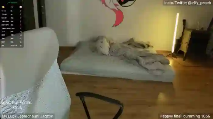 Effy_peach