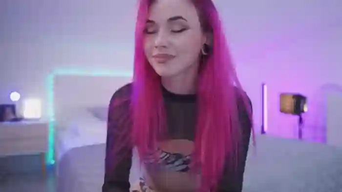 Sarah_Pink