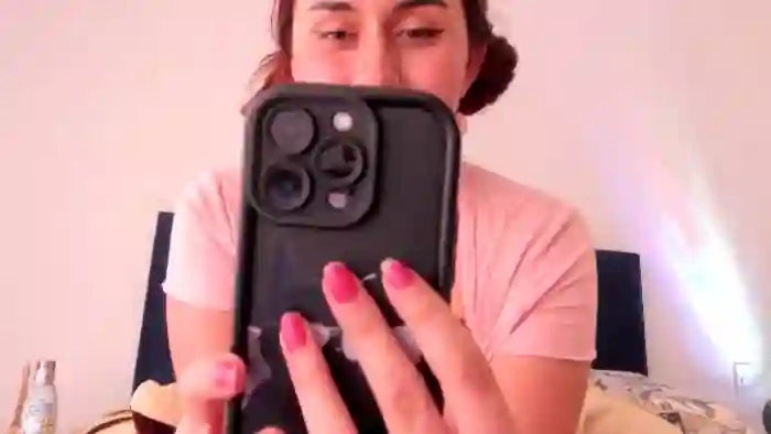 NaughtySaraa