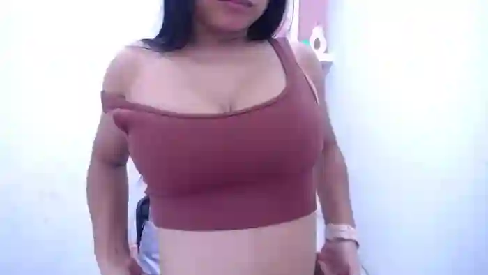 Nicolle26