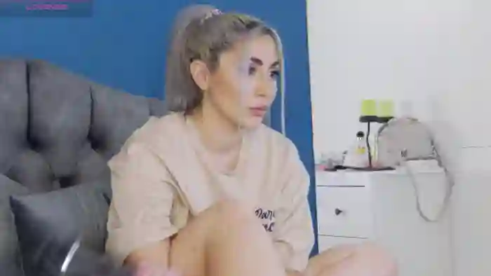 TorriHayes