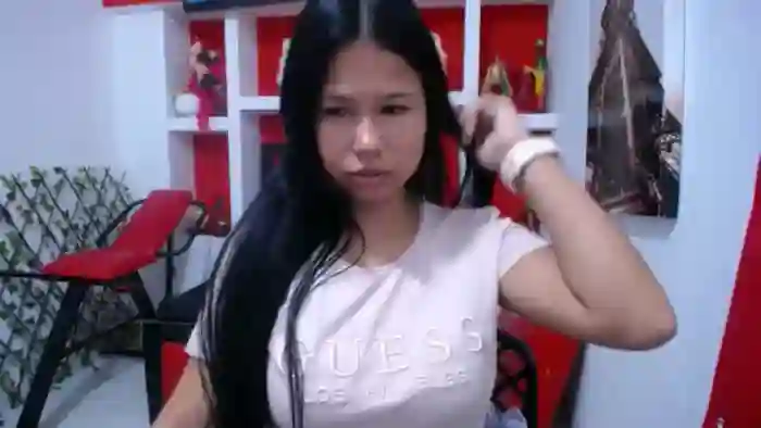 Nicolle26