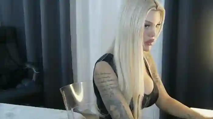 Shayblonde