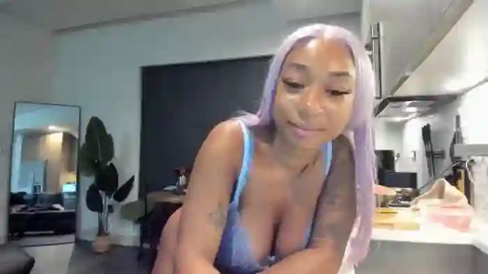 LuxeDoll