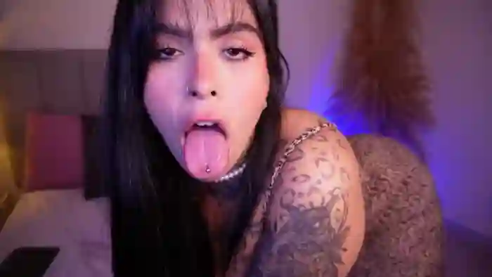 Curvylicious_