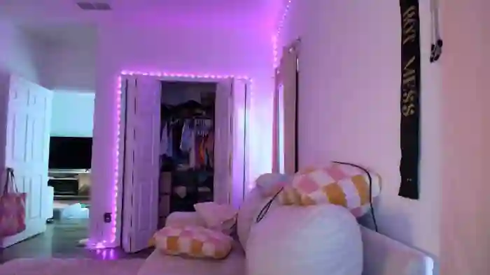 AnnaFaux