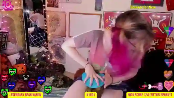 GirlbotDiv