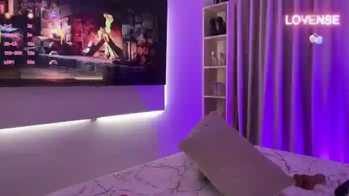 Serena_Devine