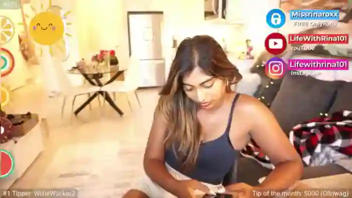 Missrinaroxx