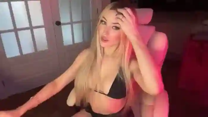Pepsi_Girl
