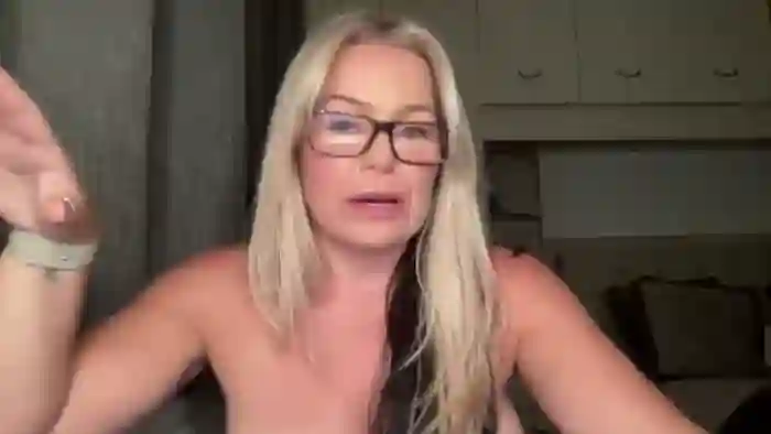 LarasDen