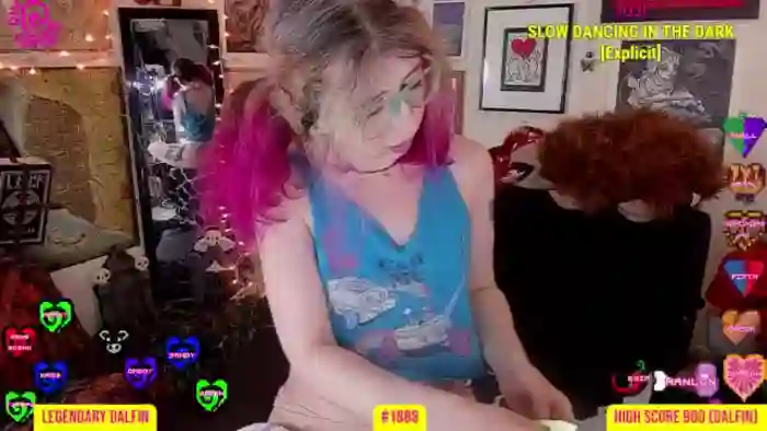 GirlbotDiv