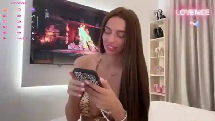 Serena_Devine
