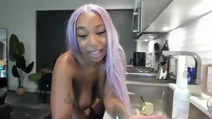 LuxeDoll