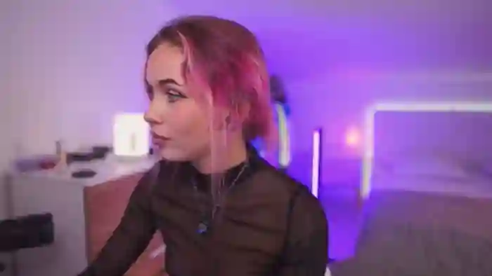 Sarah_Pink