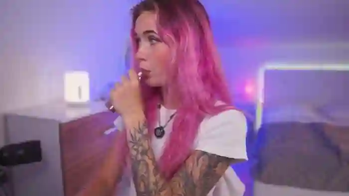 Sarah_Pink
