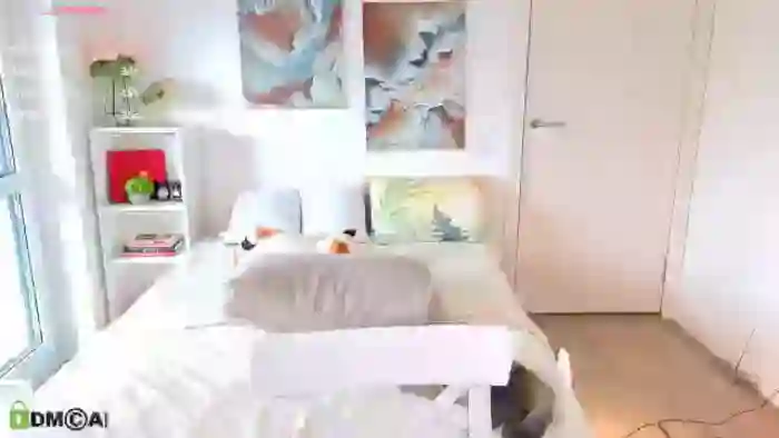 Milly_Saint