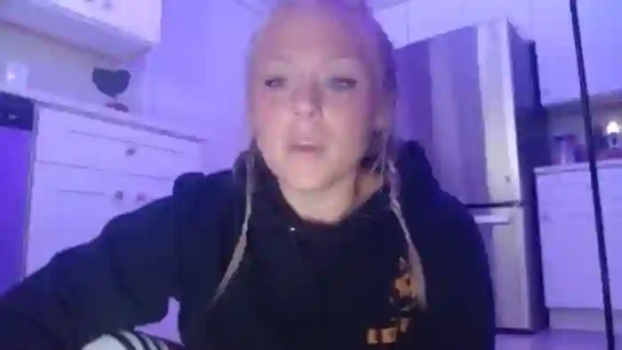 SneakyAlice