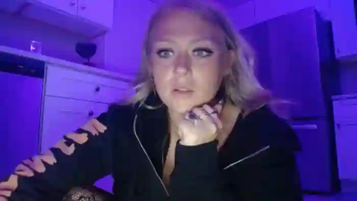 SneakyAlice