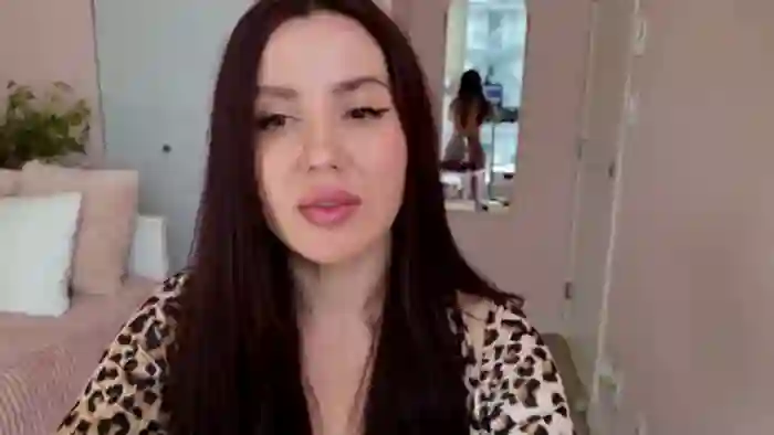 BellaBaxter