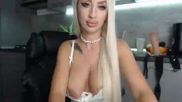 Queenzoora