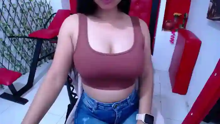 Nicolle26