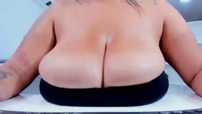 Racheel_boobs