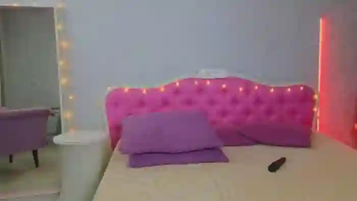 ArianaPetite