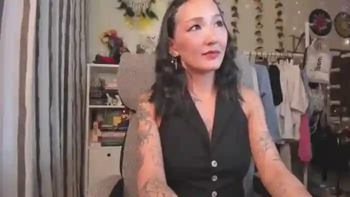 KellyAsian
