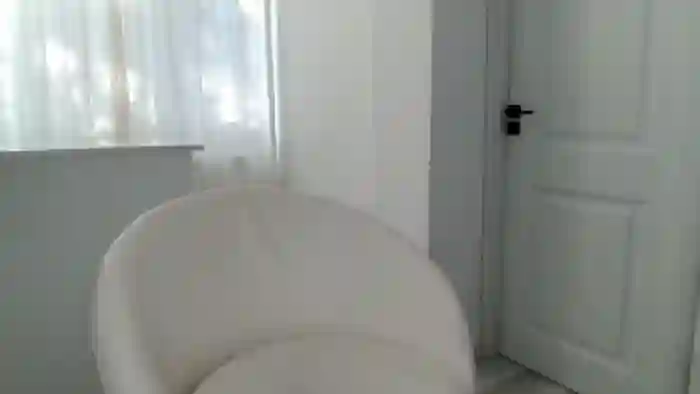 Kiki_akay