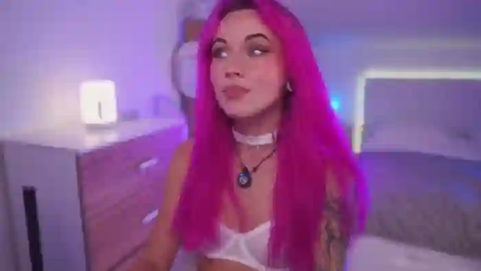 Sarah_Pink
