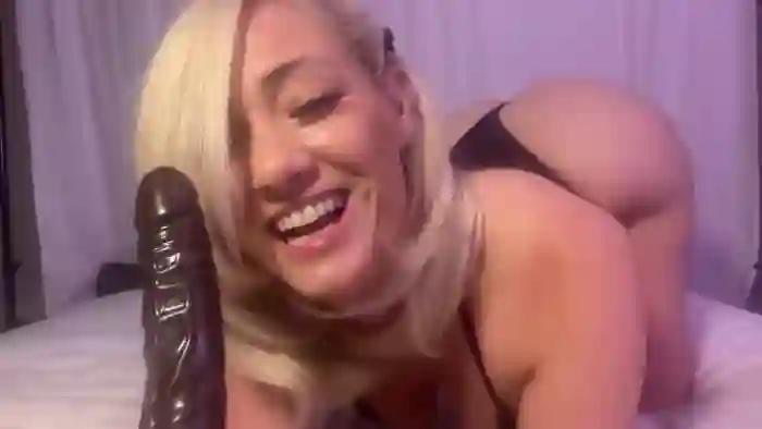 HotBlondeSlut