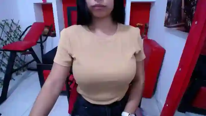 Nicolle26