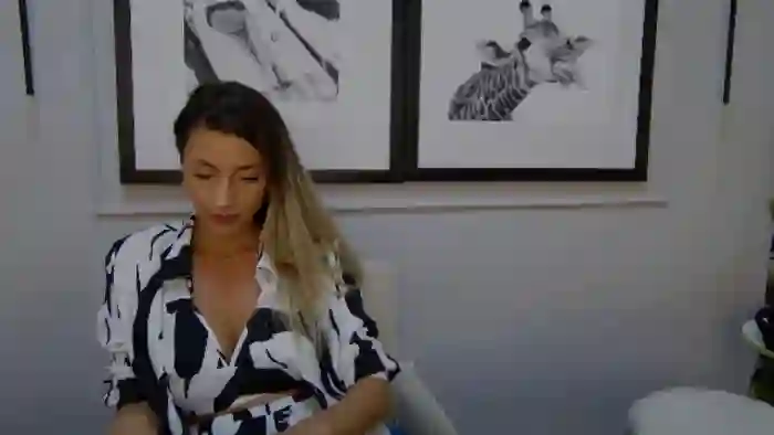 Blonde_Ashley
