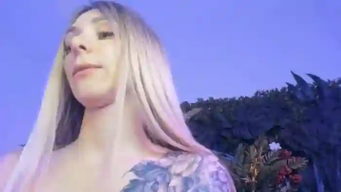 Horny_Blond
