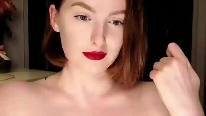 Red_Lips_Girl