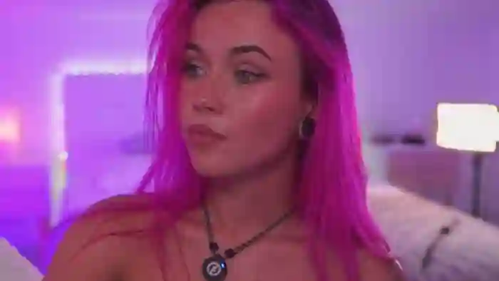 Sarah_Pink