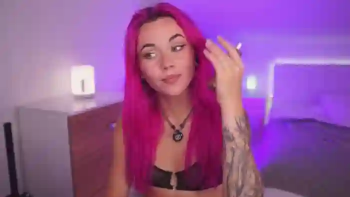 Sarah_Pink