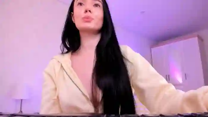 Karlee_Grey_