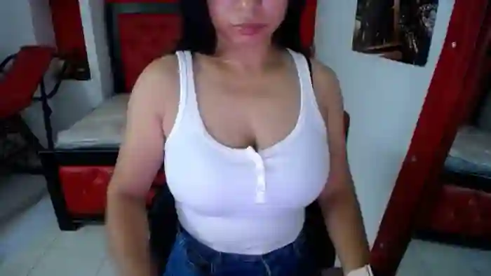 Nicolle26