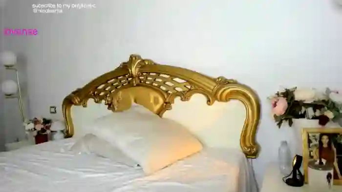 NycoleAniston