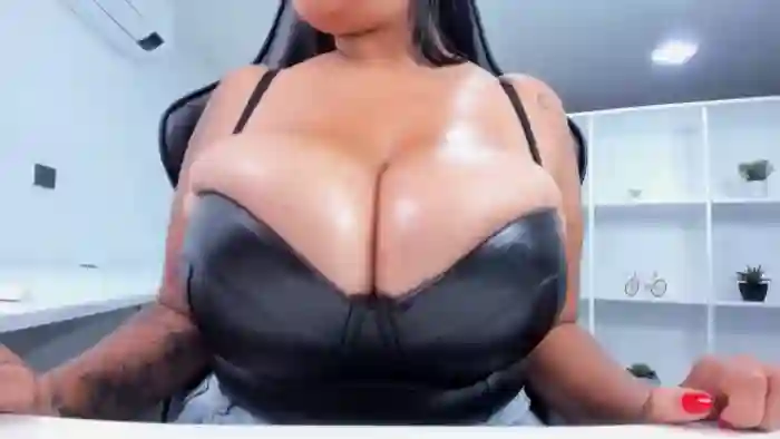 Racheel_boobs